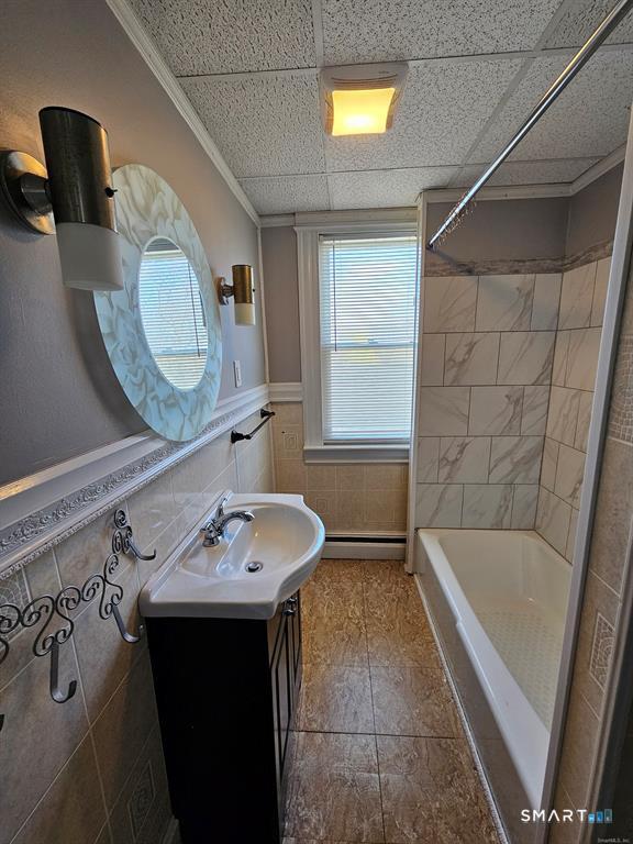 75 Vernon Street Waterbury, CT 06708 - Photo 11 of 12