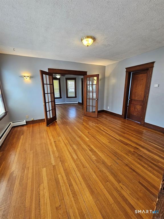 75 Vernon Street Waterbury, CT 06708 - Photo 3 of 12