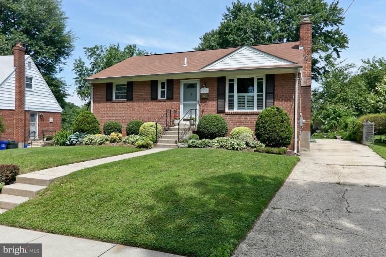 3613 Isbell Street Silver Spring, MD 20906 - Photo 23 of 28 Exterior (Front)