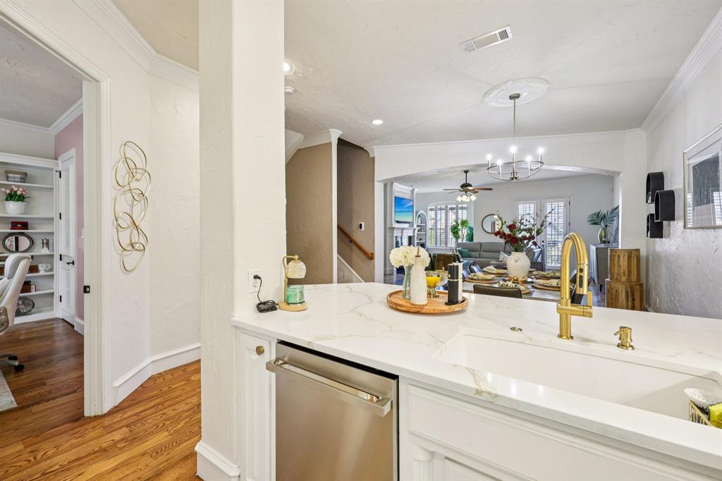 612 Rockingham Drive Irving, TX 75063 - Photo 13 of 31