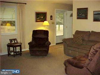 19 N Road Robesonia, PA 19551 - Photo 2 of 12 Living Room