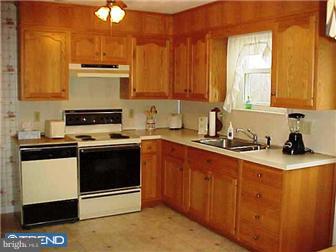 19 N Road Robesonia, PA 19551 - Photo 5 of 12 Kitchen