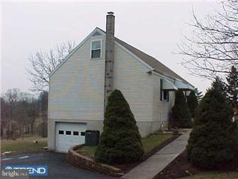 19 N Road Robesonia, PA 19551 - Photo 9 of 12 Exterior Side