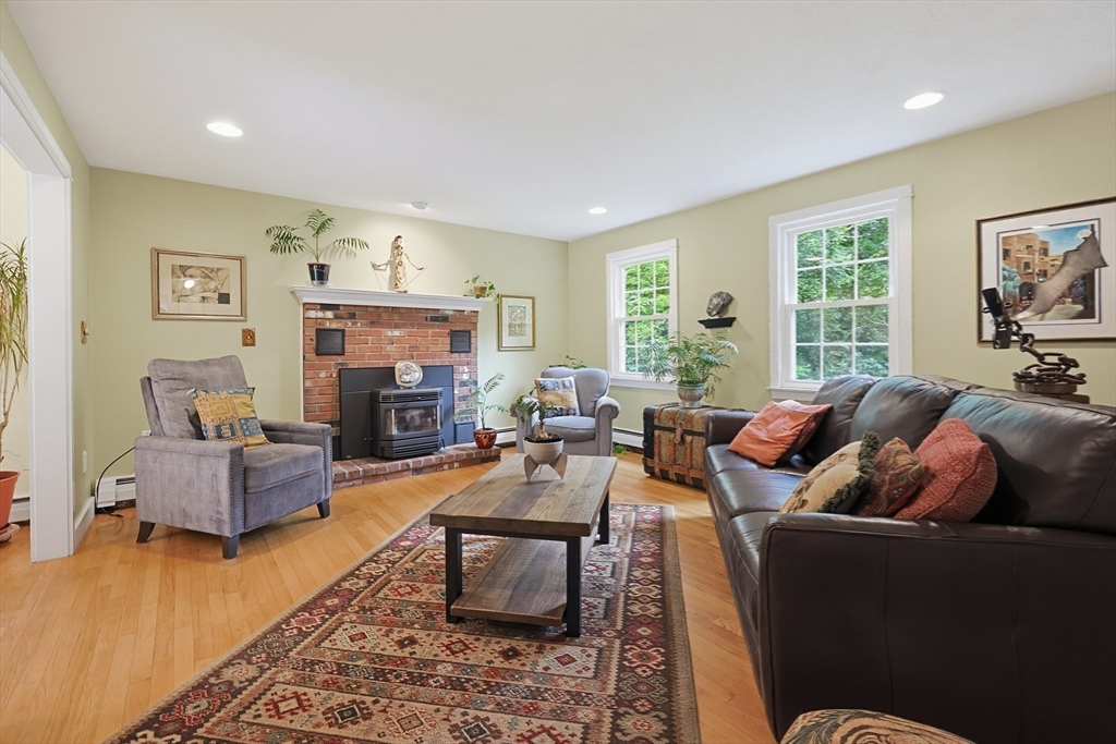 76 Gilbert Street Mansfield, MA 02048 - Photo 17 of 42