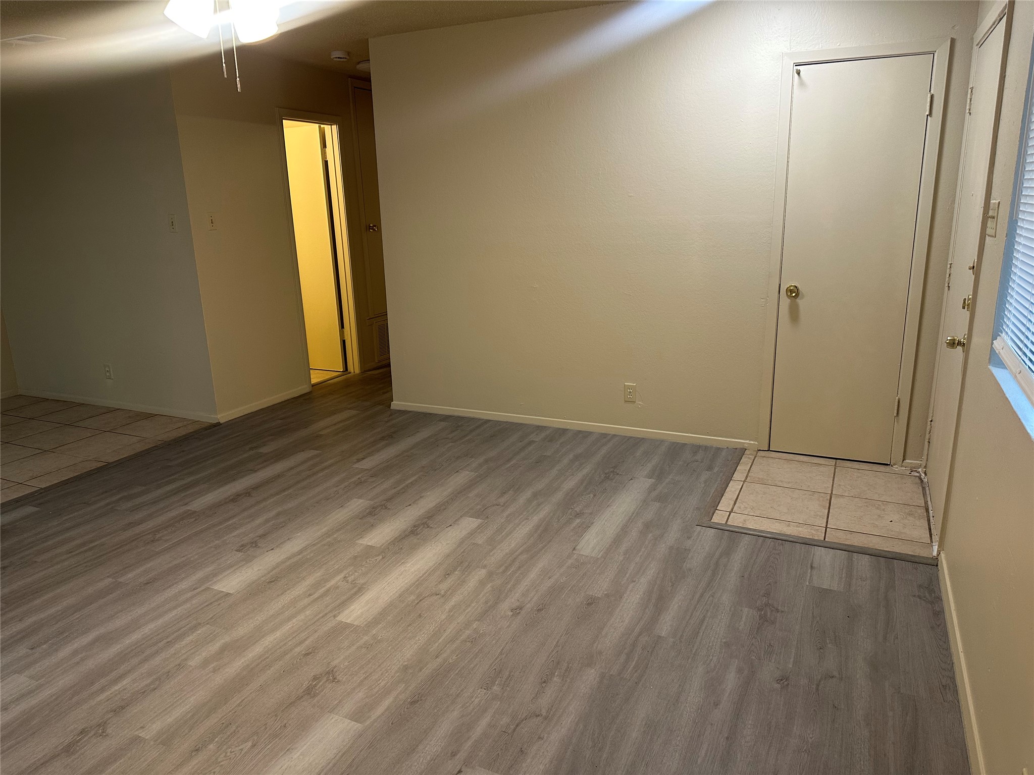 2602 South Bagdad Road, Unit A Leander, TX 78641 - Photo 6 of 26 Well-maintained flooring sets a clean foundation in this versatile interior space.