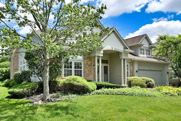 $850,000 | 715 Masters Lane, Riverwoods, IL 60015
