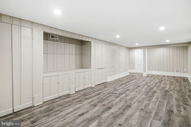 a view of empty room