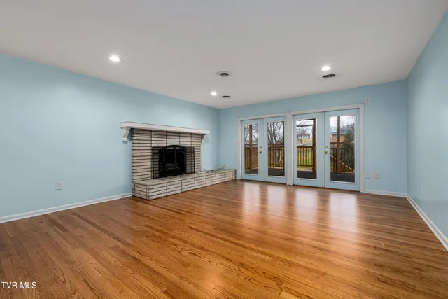 $375,000 | 325 Polaris Drive, Bluff City, TN 37618