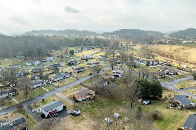 $375,000 | 325 Polaris Drive, Bluff City, TN 37618