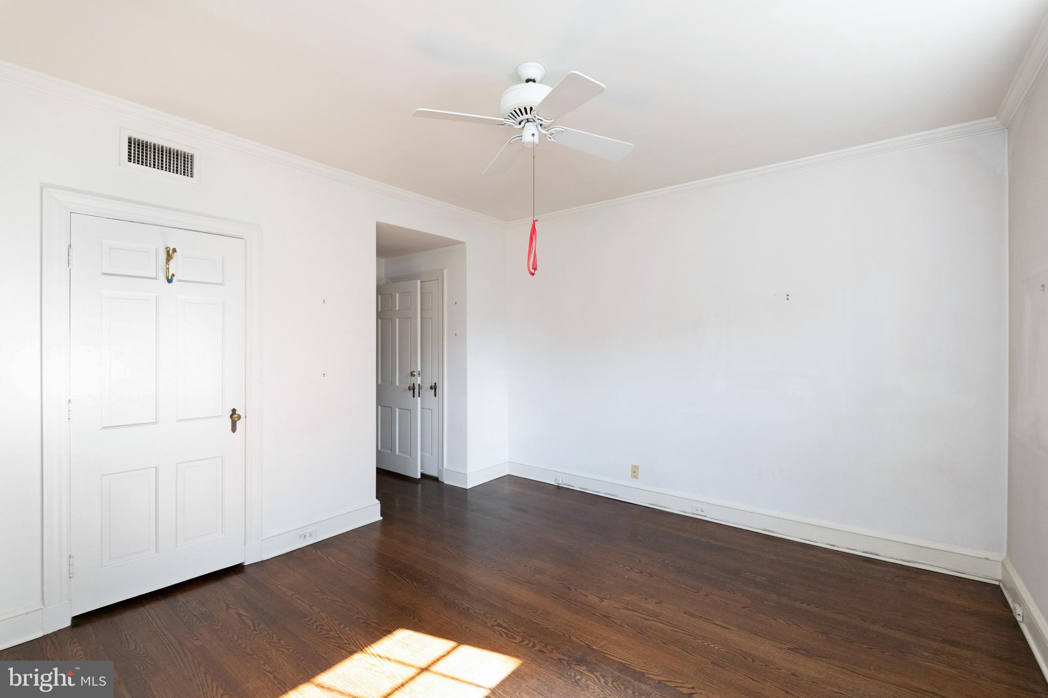 601 Coventry Road Baltimore, MD 21286 - Photo 20 of 43 Main Level Bedroom # 1 with Hardwoods & Fan