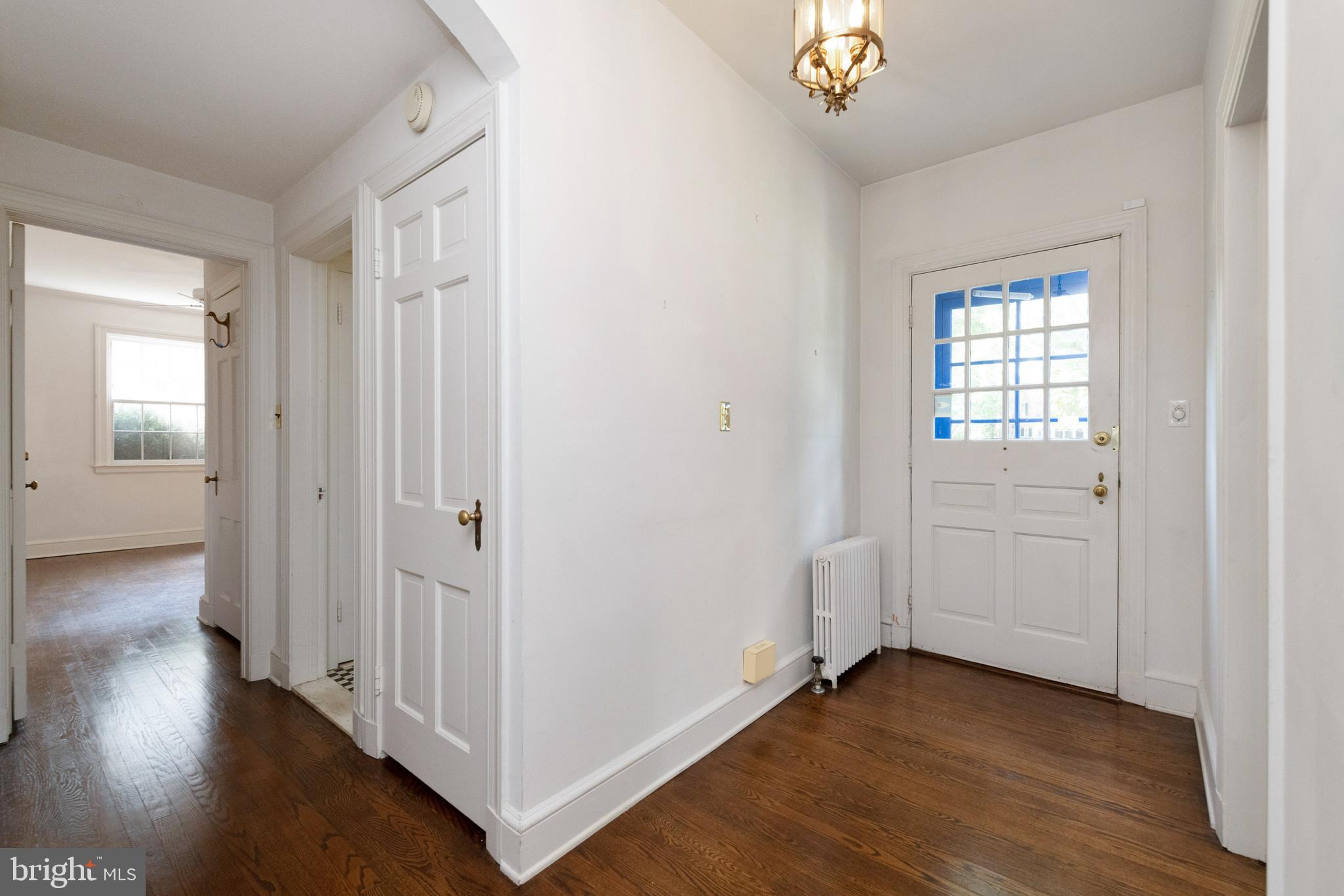 601 Coventry Road Baltimore, MD 21286 - Photo 4 of 43 Welcoming Foyer with Hardwoods