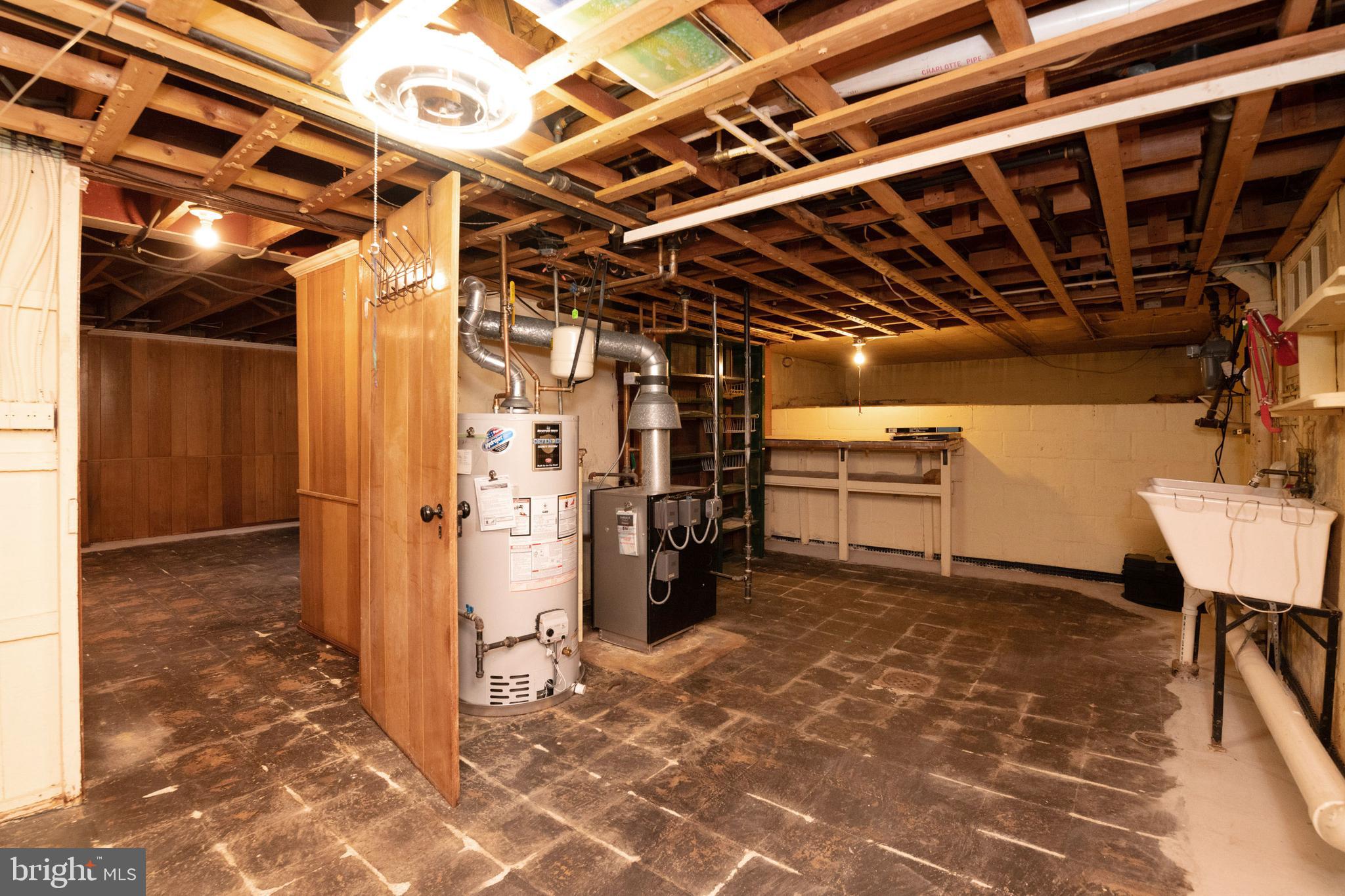 601 Coventry Road Baltimore, MD 21286 - Photo 34 of 43 Unfinished lower level with tons of space!