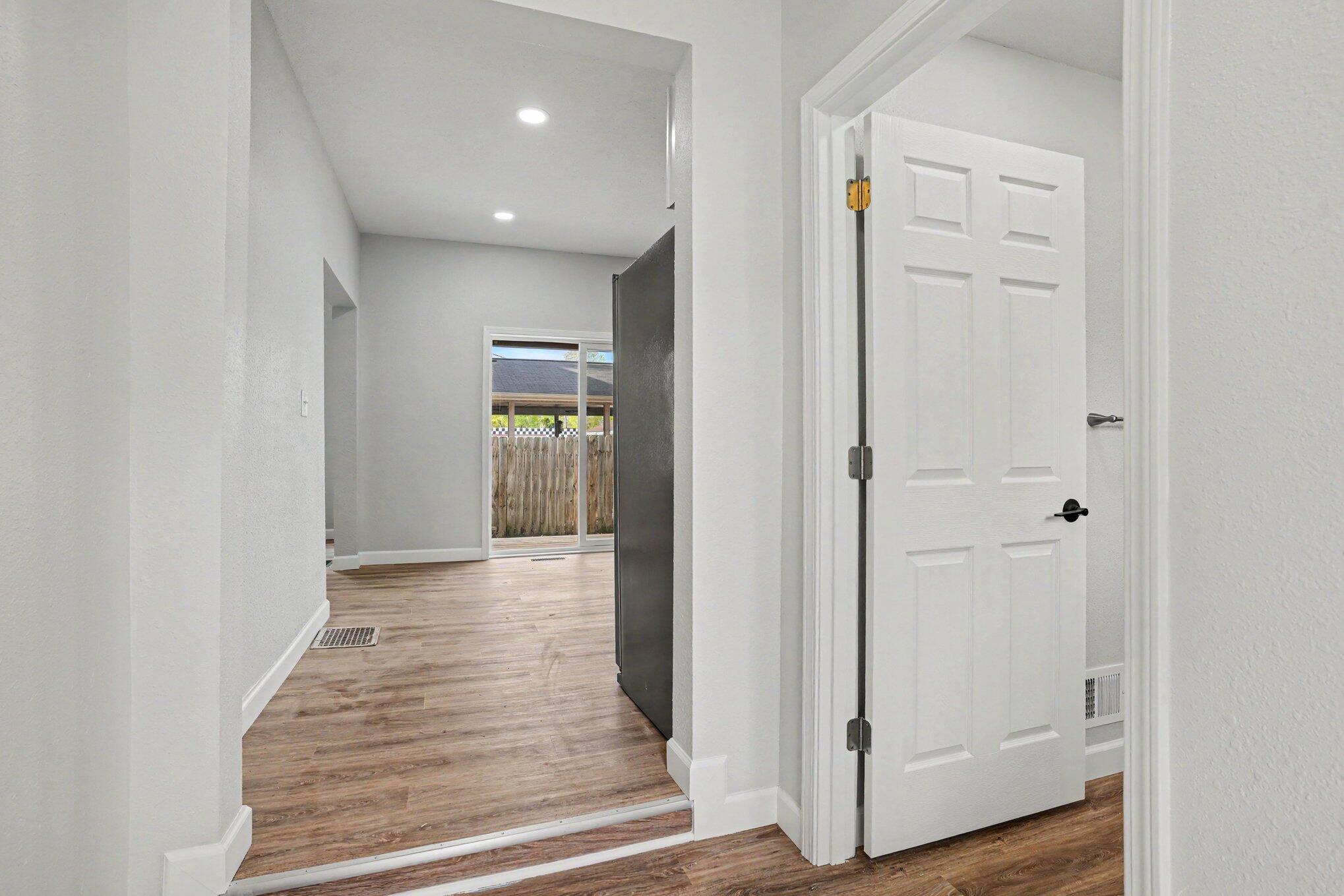 112 North Andrews Street Three Rivers, MI 49093 - Photo 10 of 17 file_3448