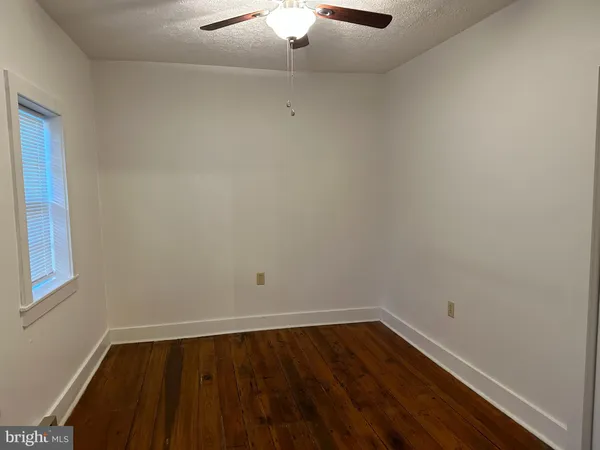 $1,250 | 402 South Cameron Street, Unit 2, Winchester, VA 22601