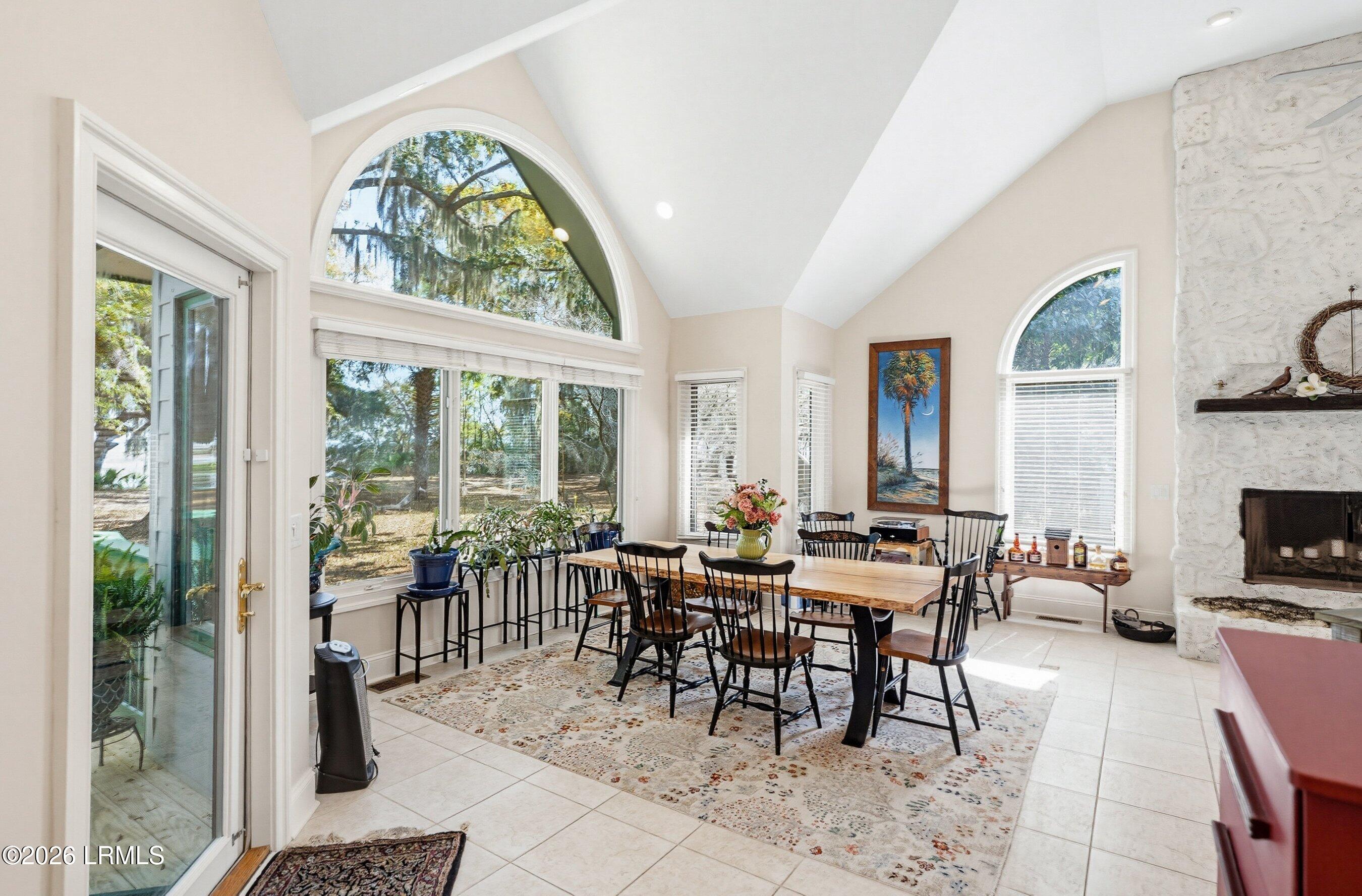 50 Long Point Drive Beaufort, SC 29907 - Photo 8 of 85 2