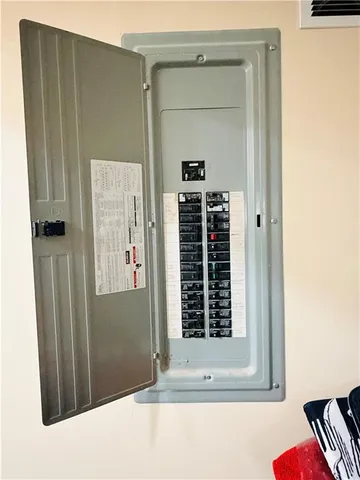 $179,900 | 6800 East 58th Street, Kansas City, MO 64129