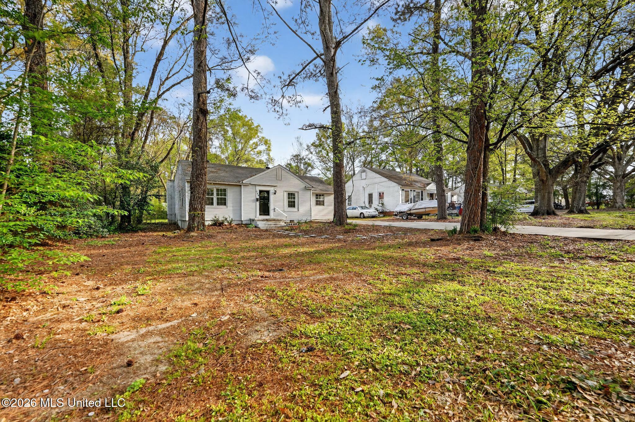 764 Avalon Road Jackson, MS 39206 - Photo 2 of 48 Primary