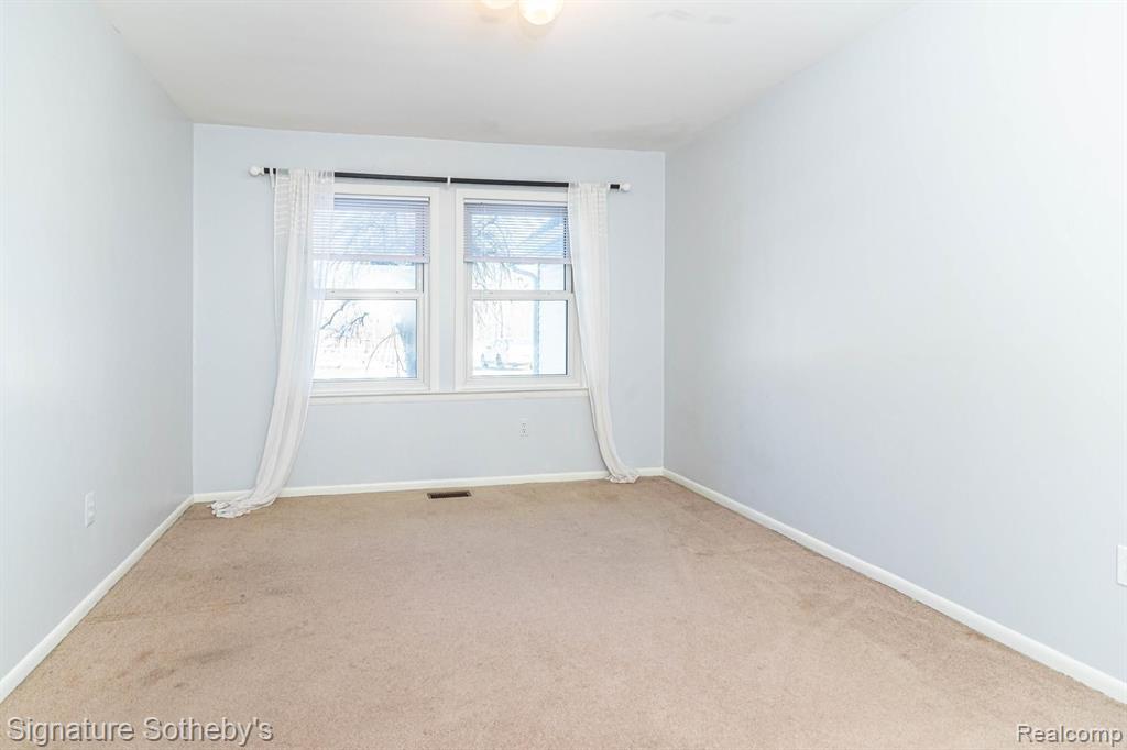 35917 West 14 Mile Road Farmington Hills, MI 48331 - Photo 7 of 57