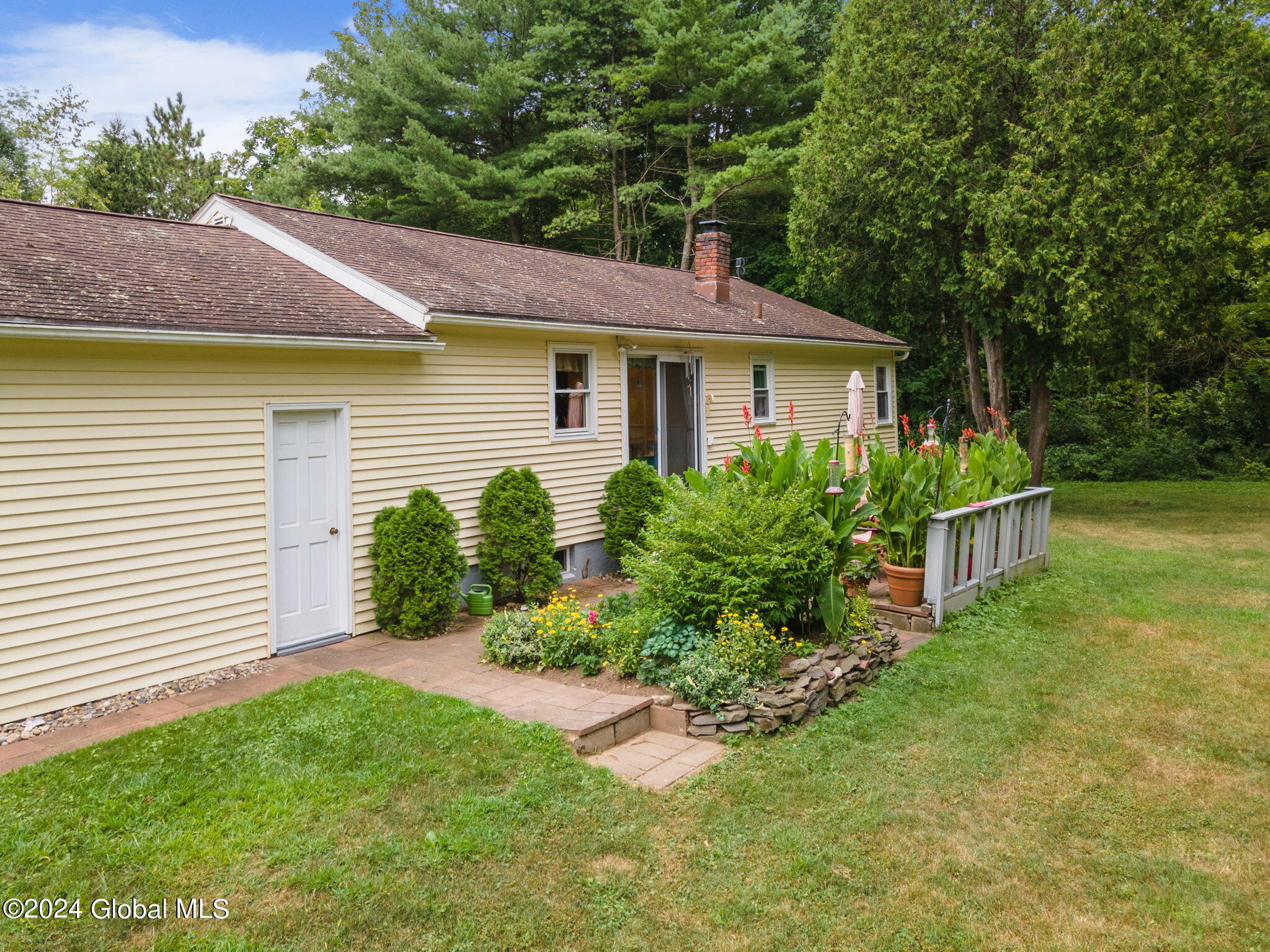 4473 Hurst Road Guilderland, NY 12009 - Photo 32 of 42 32-web-or-mls-4473HurstRd_33