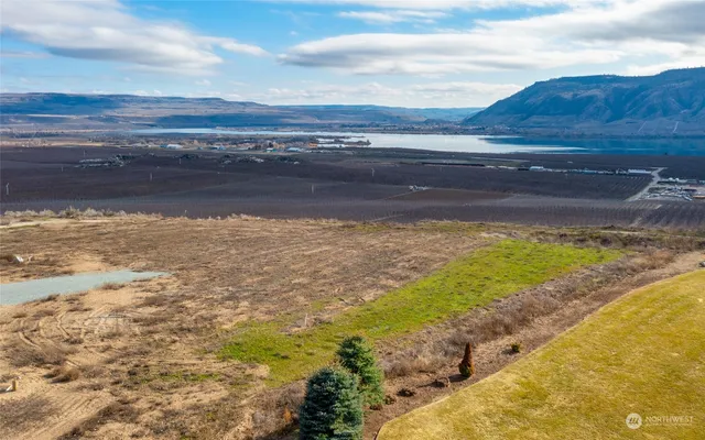a view of an ocean and beach