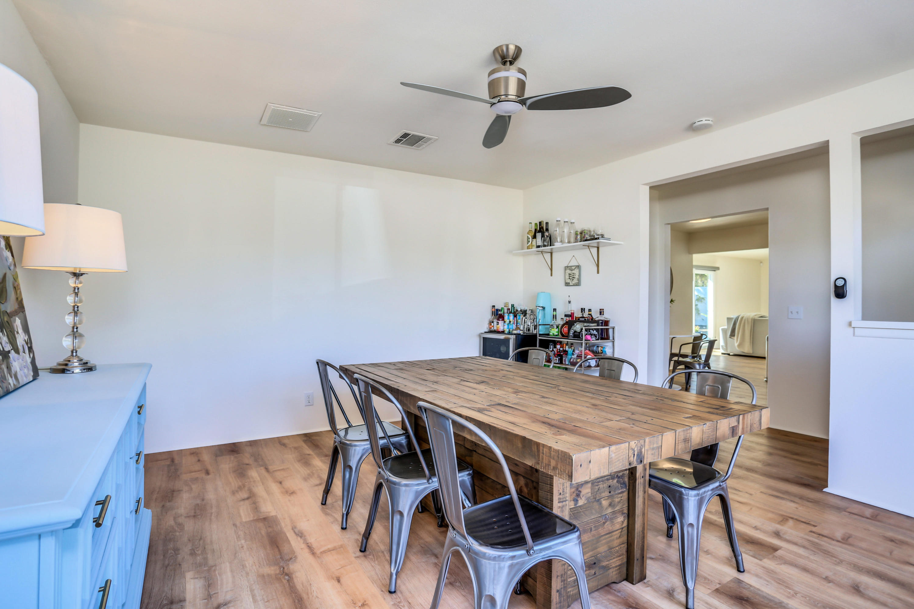 2219 East Bellamy Road Palm Springs, CA 92262 - Photo 14 of 27 Living room view 2