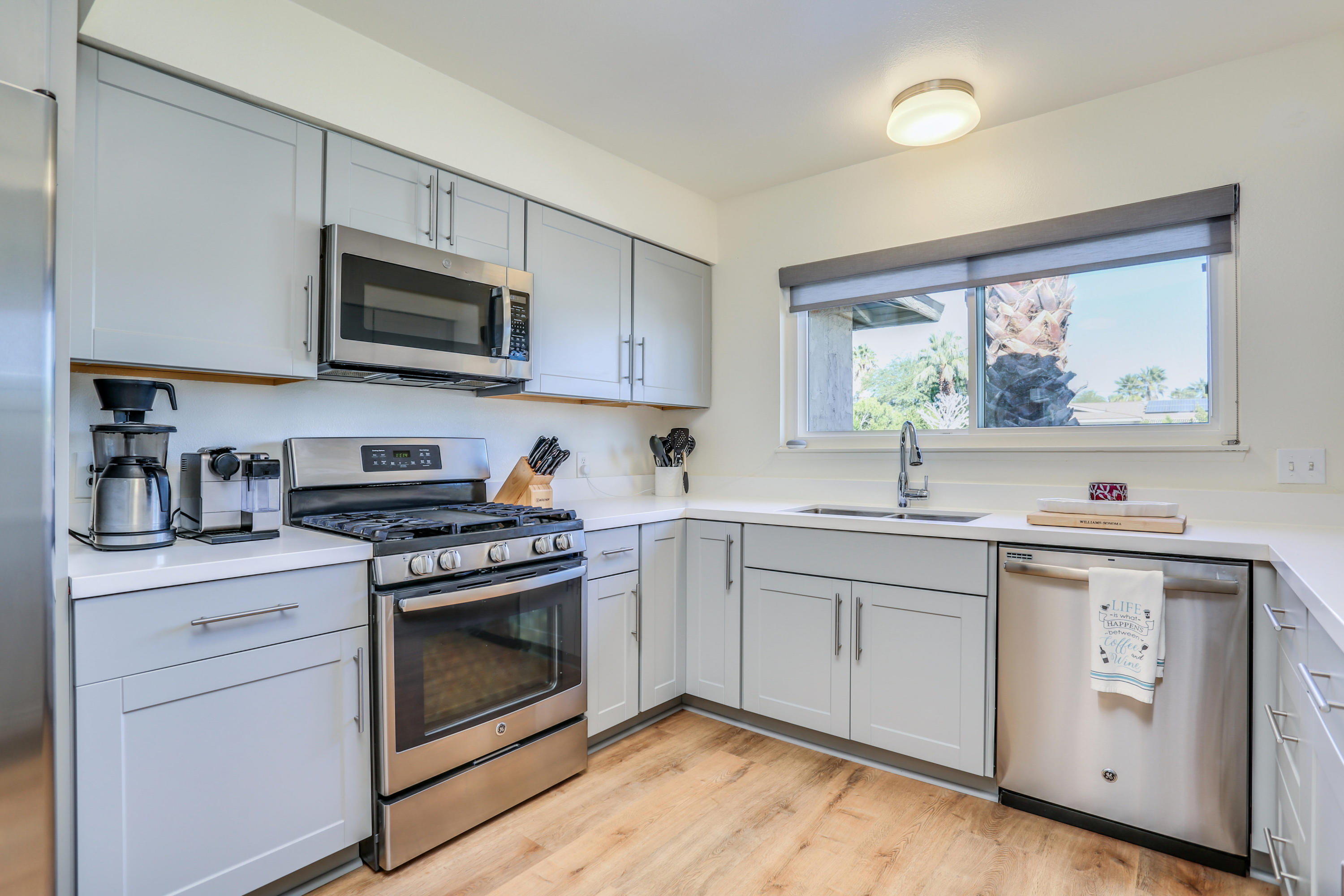 2219 East Bellamy Road Palm Springs, CA 92262 - Photo 6 of 27 Chef's kitchen view 2