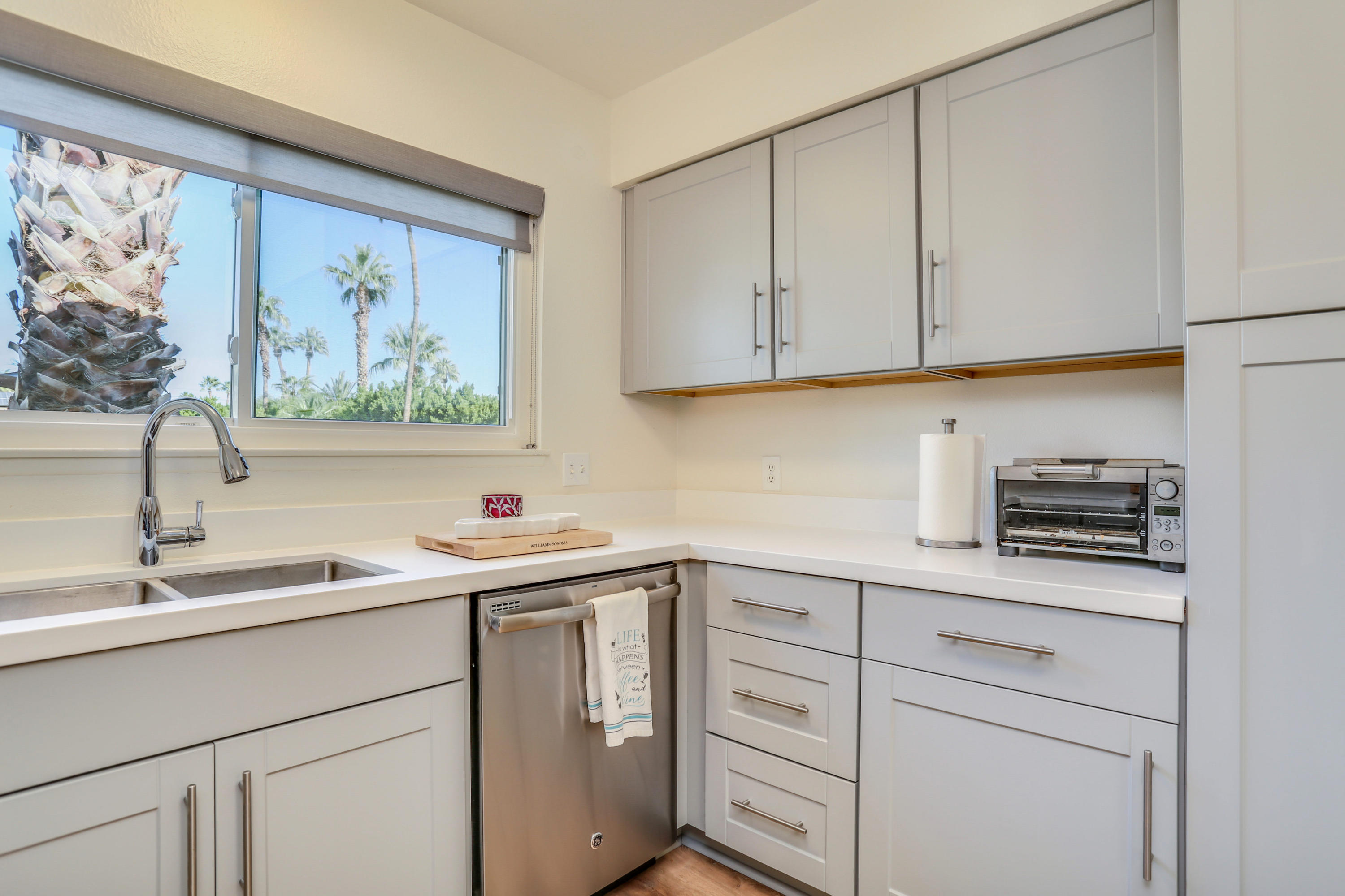 2219 East Bellamy Road Palm Springs, CA 92262 - Photo 7 of 27 Chef's kitchen view 3