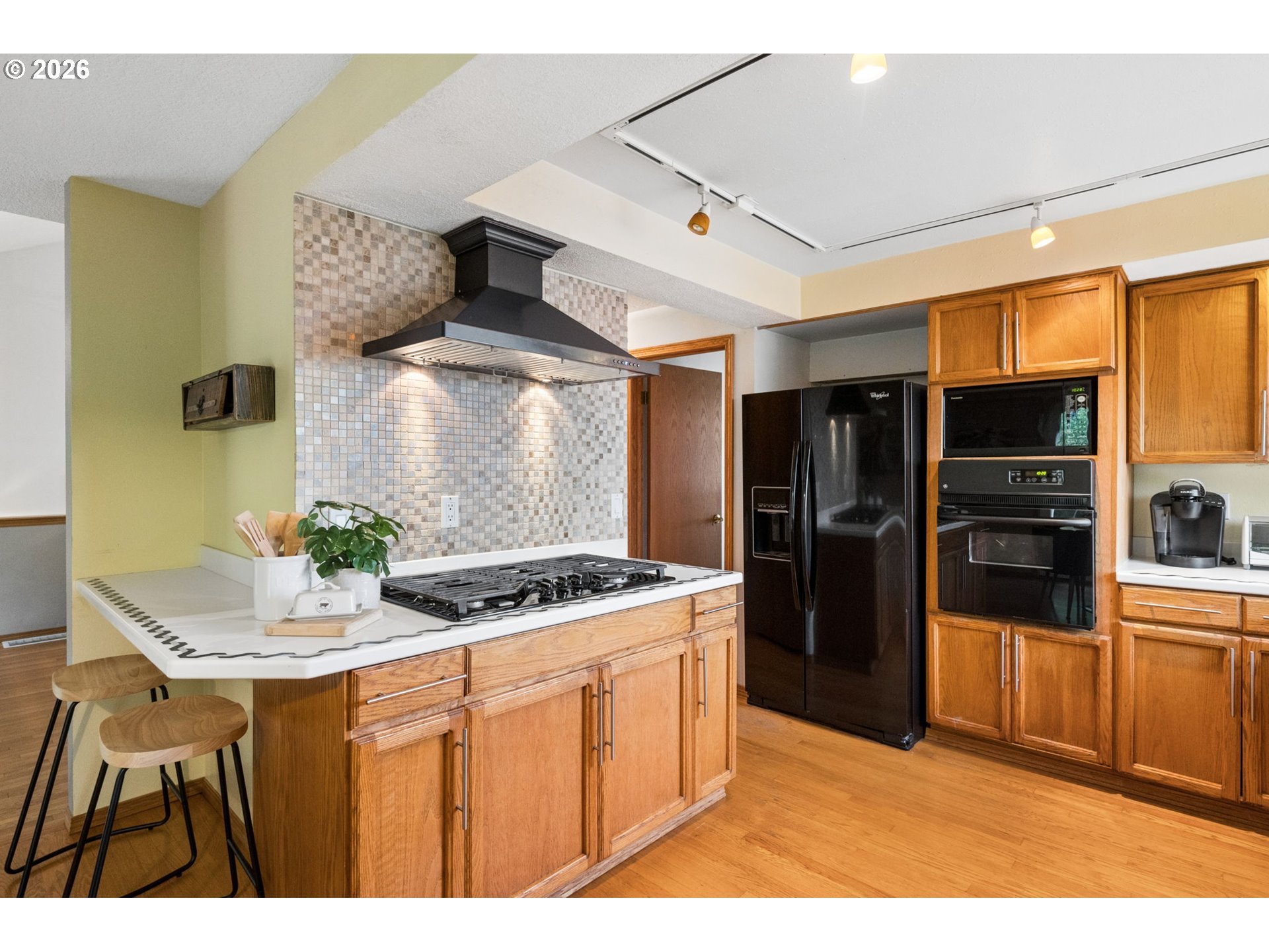 828 Southwest Wilson Court Gresham, OR 97080 - Photo 12 of 48 Kitchen