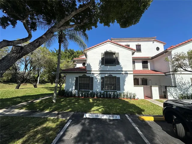 a view of house with outdoor space