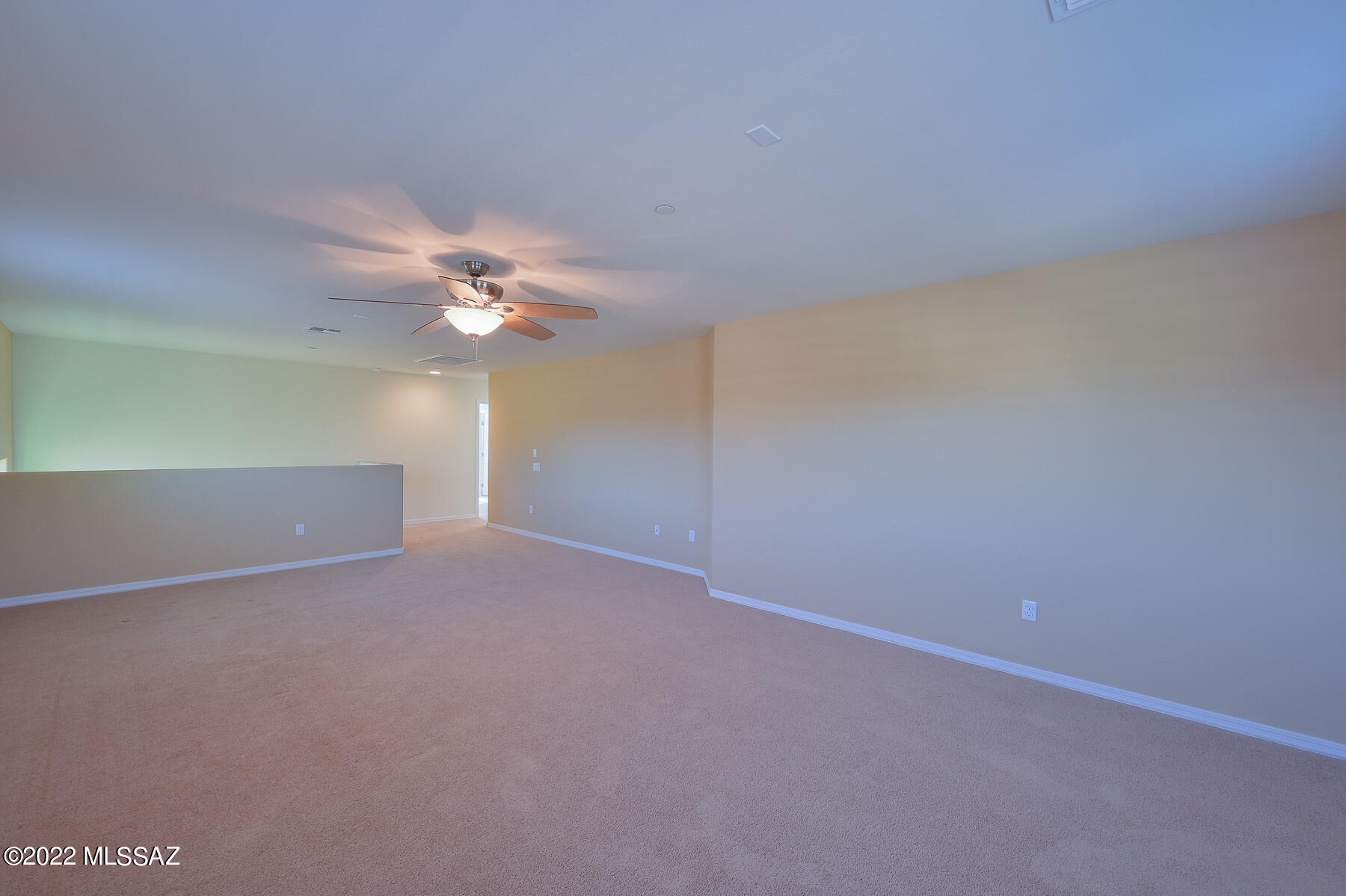 10804 East Salsabila Road Tucson, AZ 85747 - Photo 25 of 50 a view of a chandelier fan in big room