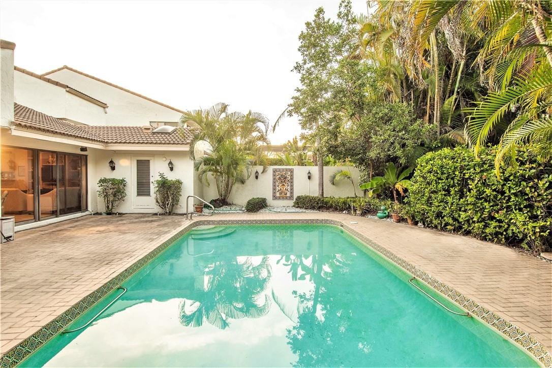 19502 Bay View Road Boca Raton, FL 33434 - Photo 27 of 32 Photo 27