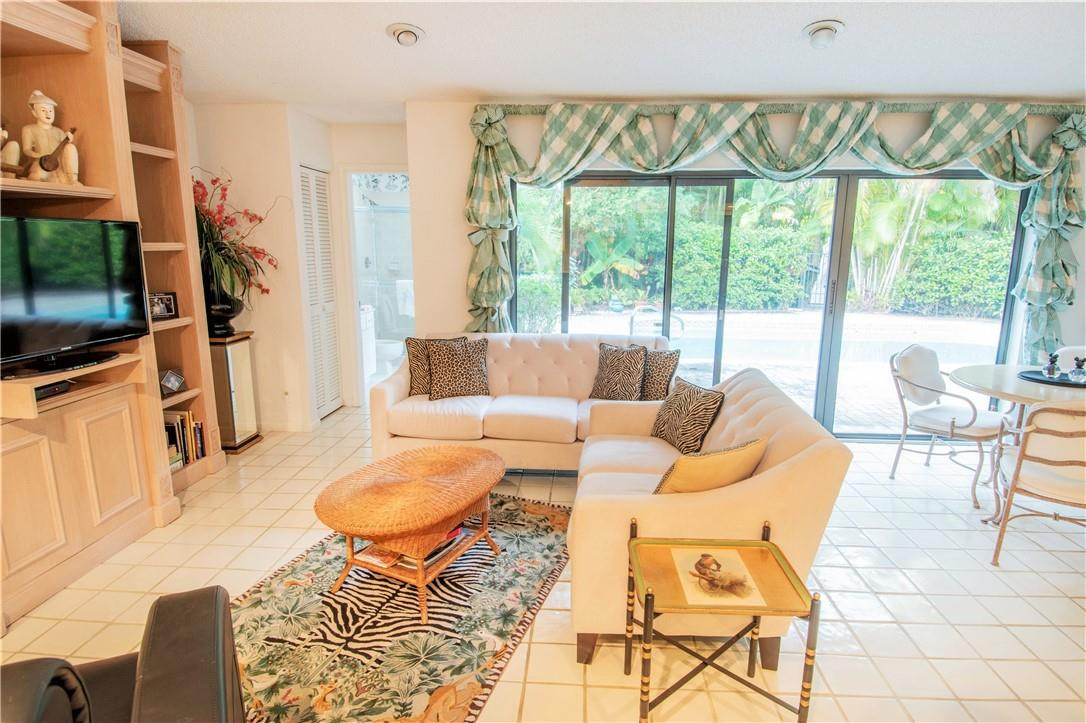 19502 Bay View Road Boca Raton, FL 33434 - Photo 9 of 32 Photo 9