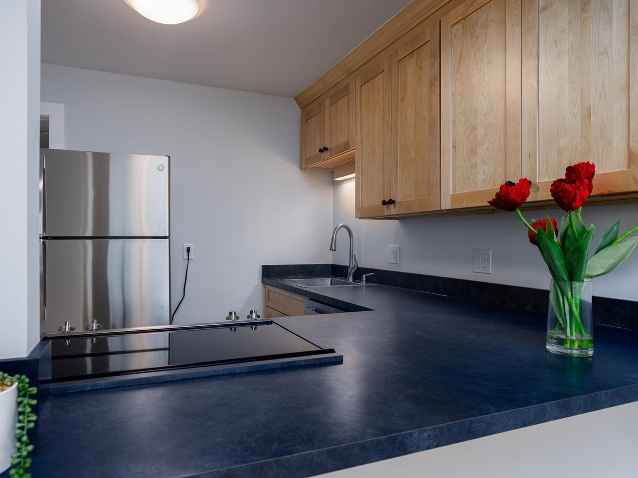 92 Quarry Hill Road, Unit 11 South Burlington, VT 05403 - Photo 8 of 23