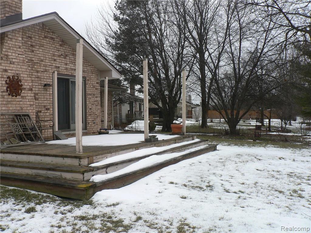 1035 Milverton Road Troy, MI 48083 - Photo 31 of 31 HUGE DECK