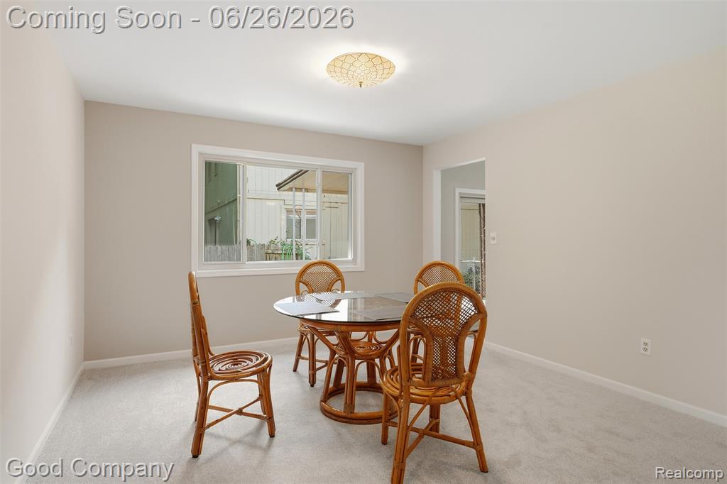 21466 Ruth Street Farmington, MI 48336 - Photo 7 of 37