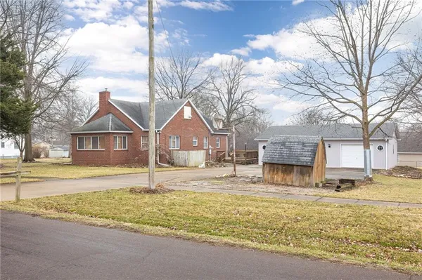 $325,000 | 1402 Maple Street, Chillicothe, MO 64601