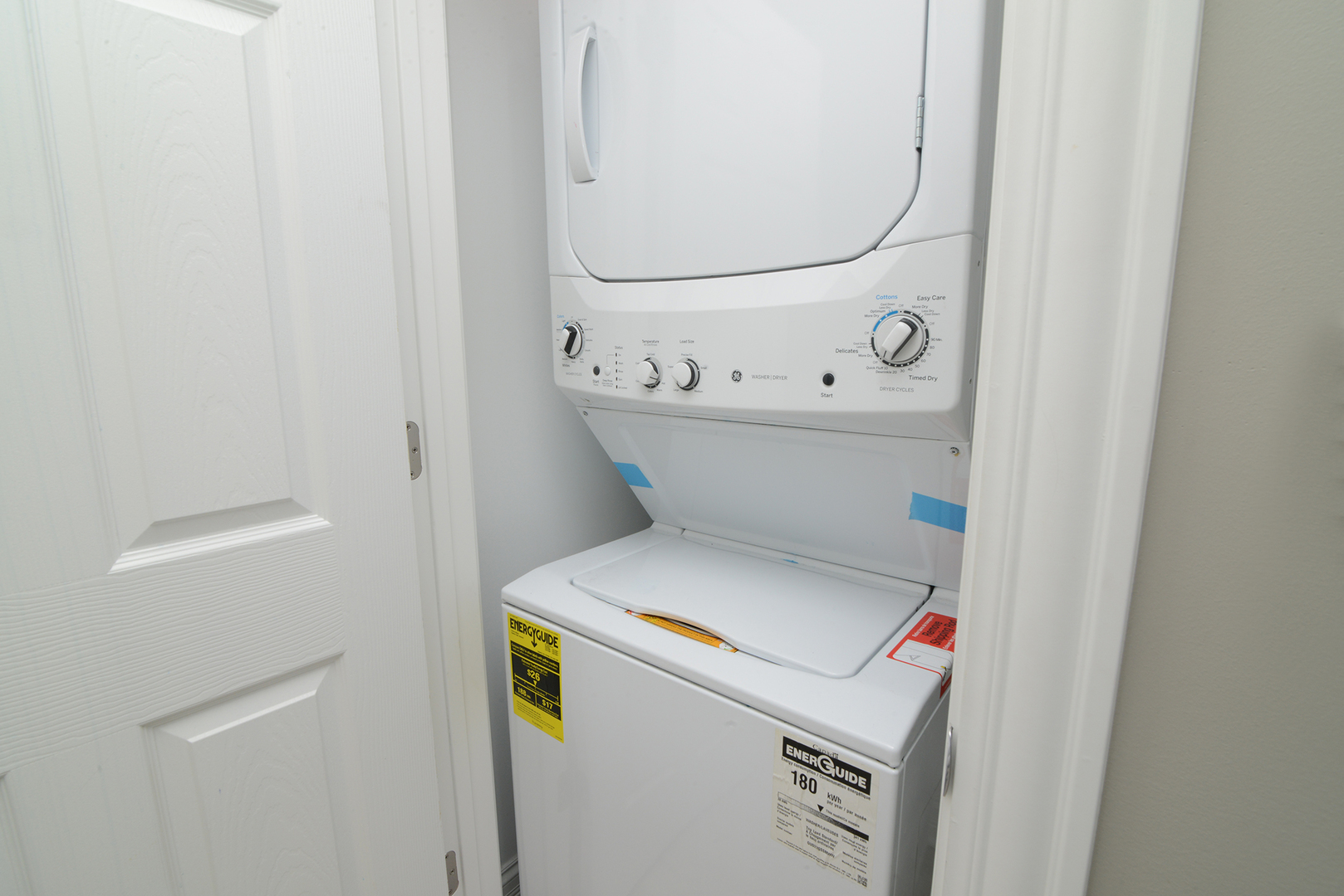 1051 North Springfield Avenue Chicago, IL 60651 - Photo 50 of 50 a utility room with dryer and washer