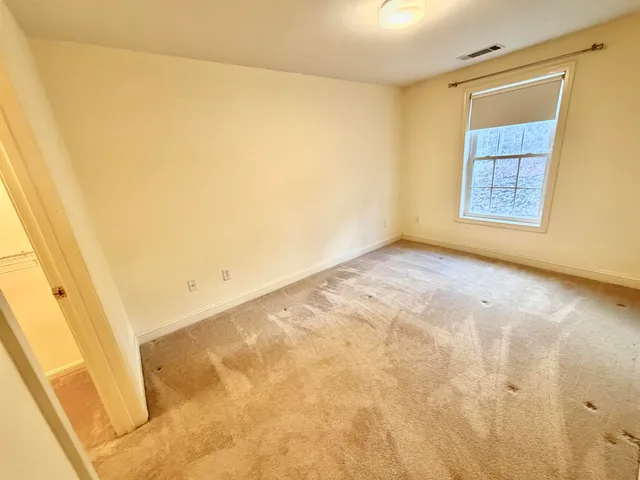 $324,900 | 14 Vista Ridge Drive, Unit 60, Londonderry, NH 03053