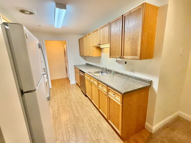 $324,900 | 14 Vista Ridge Drive, Unit 60, Londonderry, NH 03053