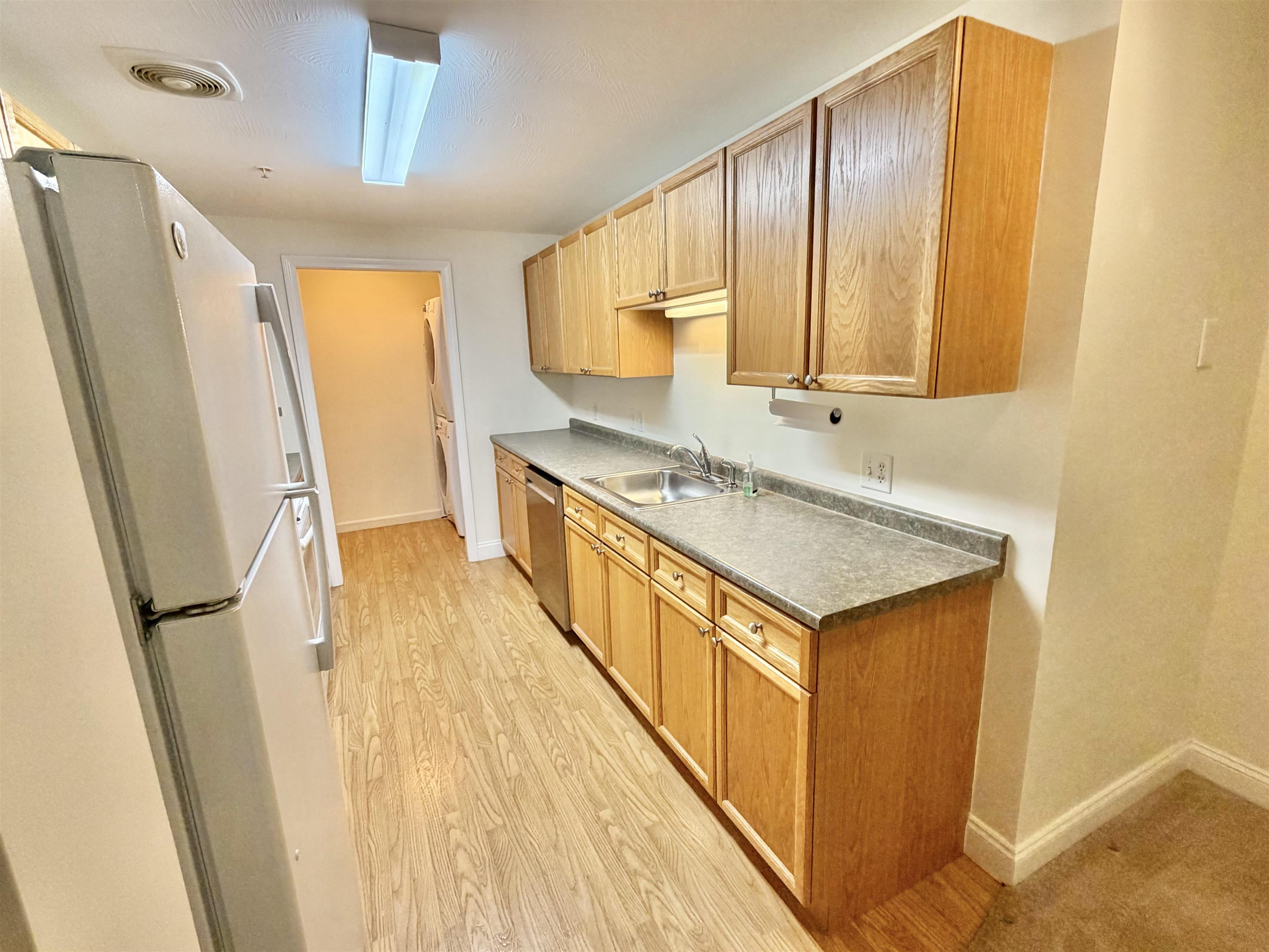 14 Vista Ridge Drive, Unit 60 Londonderry, NH 03053 - Photo 5 of 22