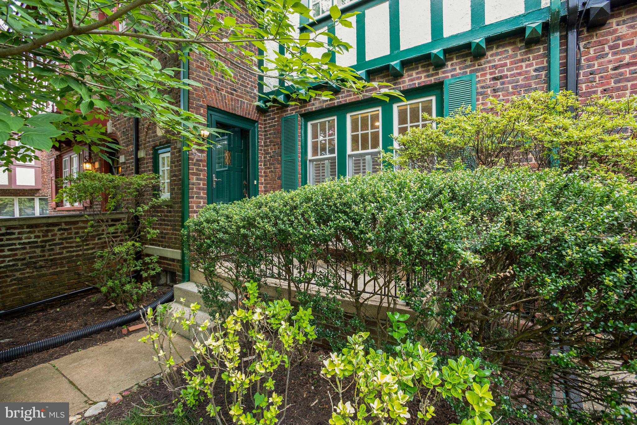 4442 Q Street Northwest Washington, DC 20007 - Photo 5 of 58