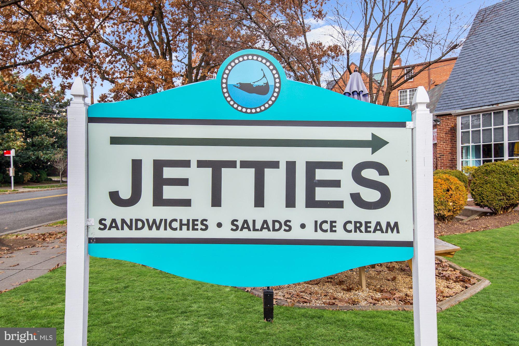 4442 Q Street Northwest Washington, DC 20007 - Photo 58 of 58