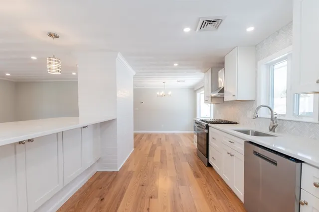 $777,000 | 689 Old Connecticut Path, Framingham, MA 01701