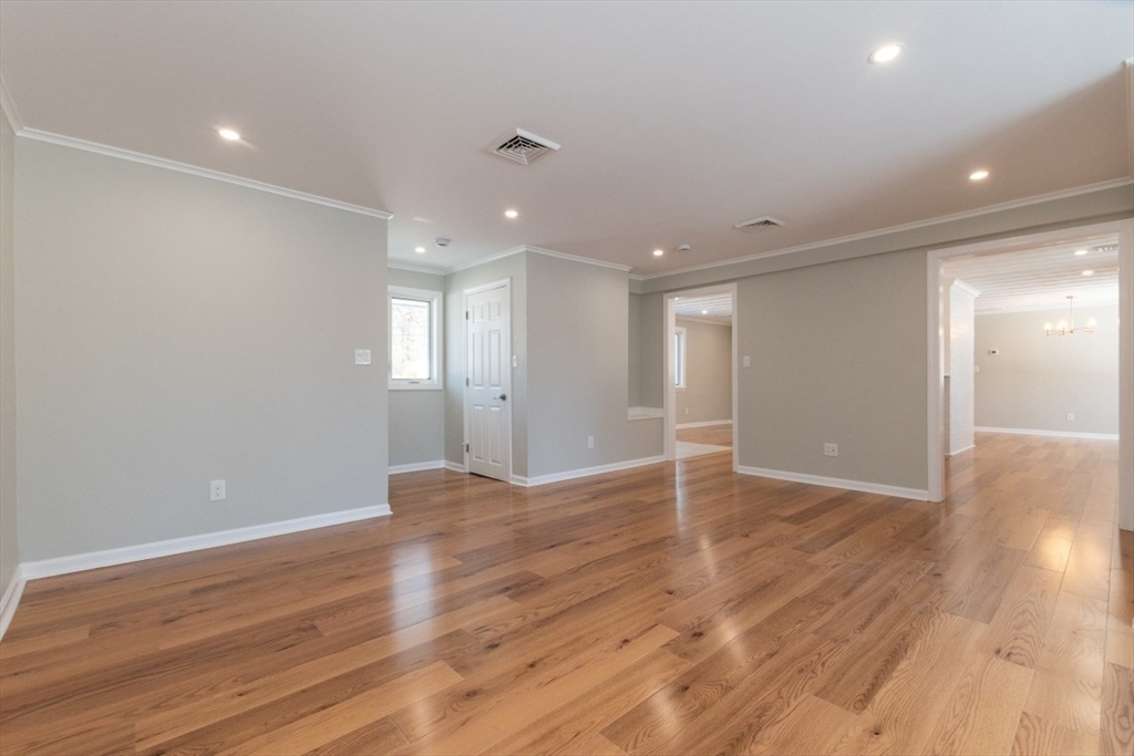 689 Old Connecticut Path Framingham, MA 01701 - Photo 19 of 35