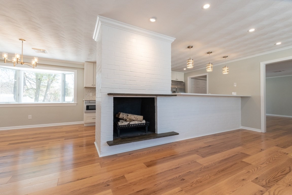 689 Old Connecticut Path Framingham, MA 01701 - Photo 10 of 35