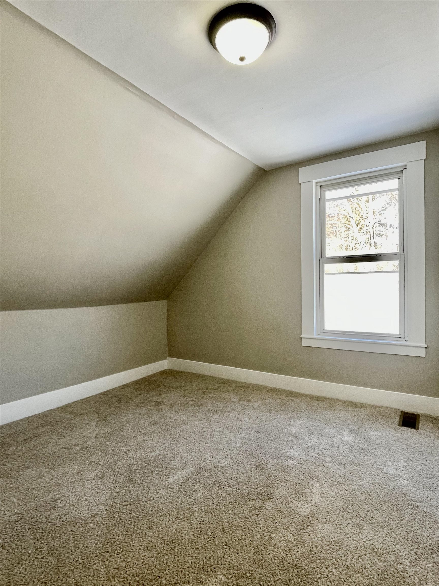 18 River Road Concord, NH 03303 - Photo 19 of 31