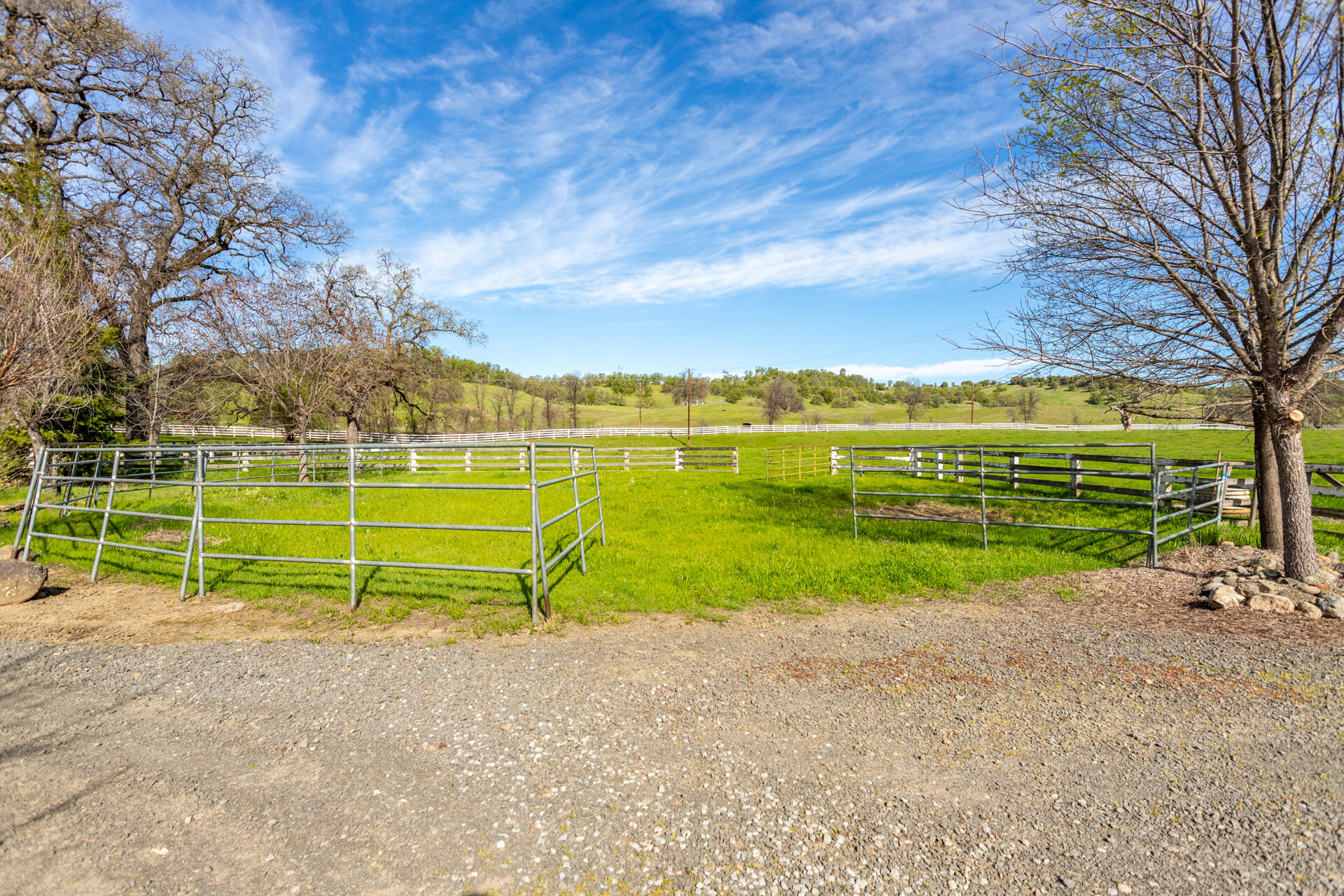 11847 Oak Run Road Oak Run, CA 96069 - Photo 45 of 54 a view of a tennis court