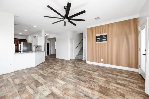 $2,600 | 4502 Park Trail Lane, Pasadena, TX 77505