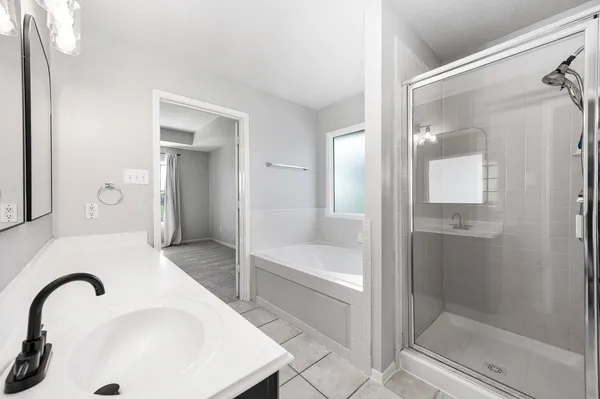 $2,600 | 4502 Park Trail Lane, Pasadena, TX 77505