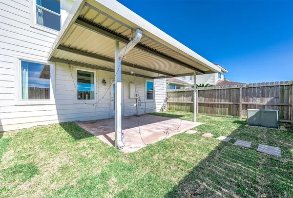 $2,600 | 4502 Park Trail Lane, Pasadena, TX 77505